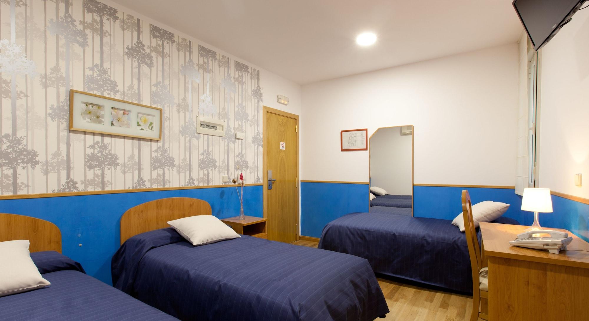 Hostal Montaloya Madrid Eksteriør billede