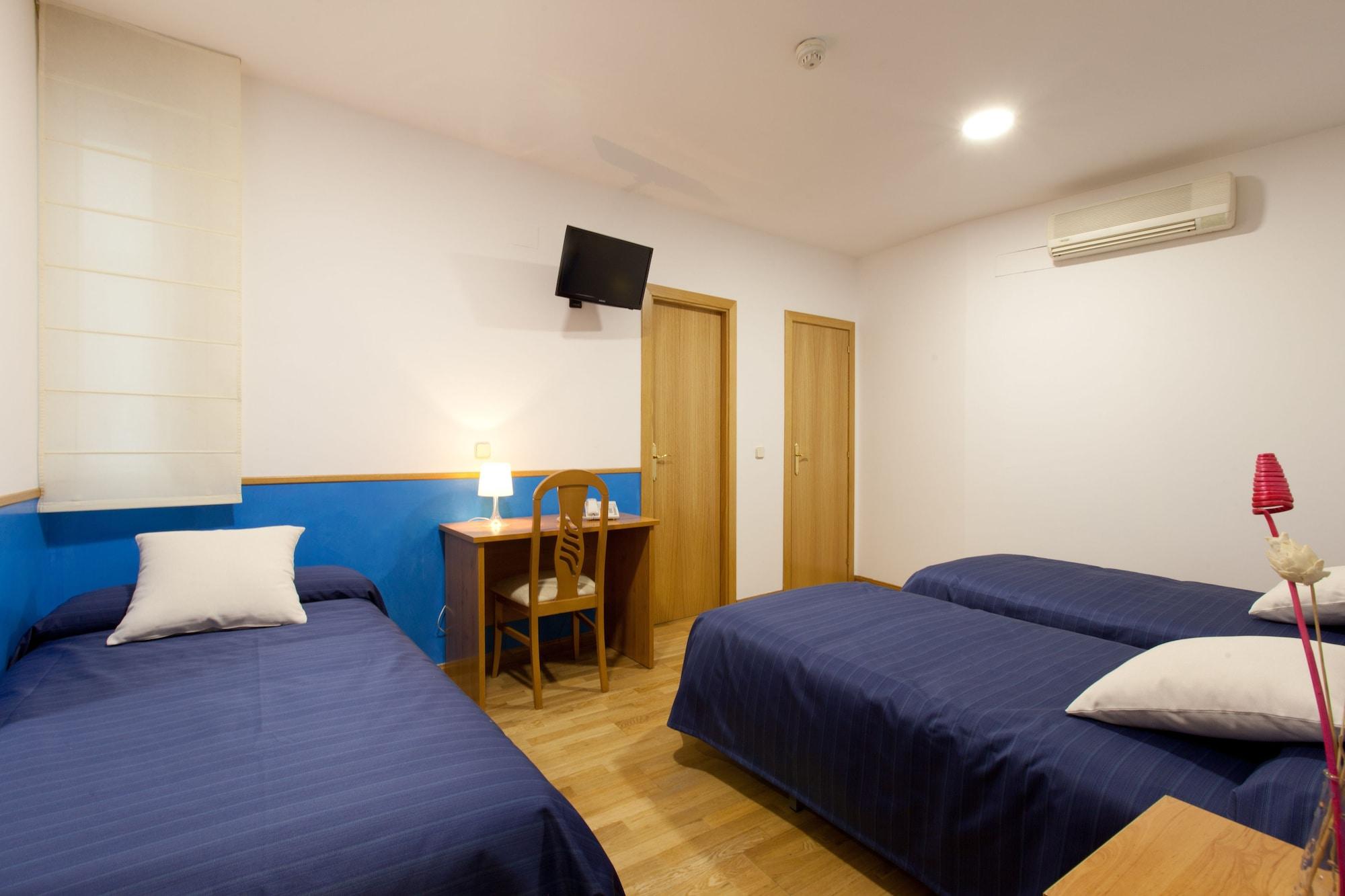 Hostal Montaloya Madrid Eksteriør billede