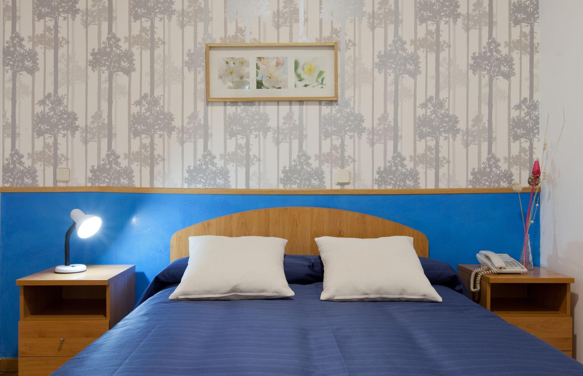 Hostal Montaloya Madrid Eksteriør billede
